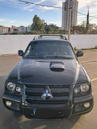 MITSUBISHI PAJERO SPORT 3.5 HPE 4X4 V6 24V FLEX 4P AUTOMÁTICO MITSUBISHI PAJERO SPORT 3.5 HPE 4X4 V6 24V FLEX 4P AUTOMÁTICO